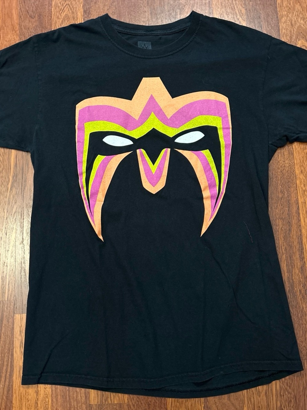 WWE Ultimate Warrior Mask Wrestling Black Graphic Tshirt Size Medium